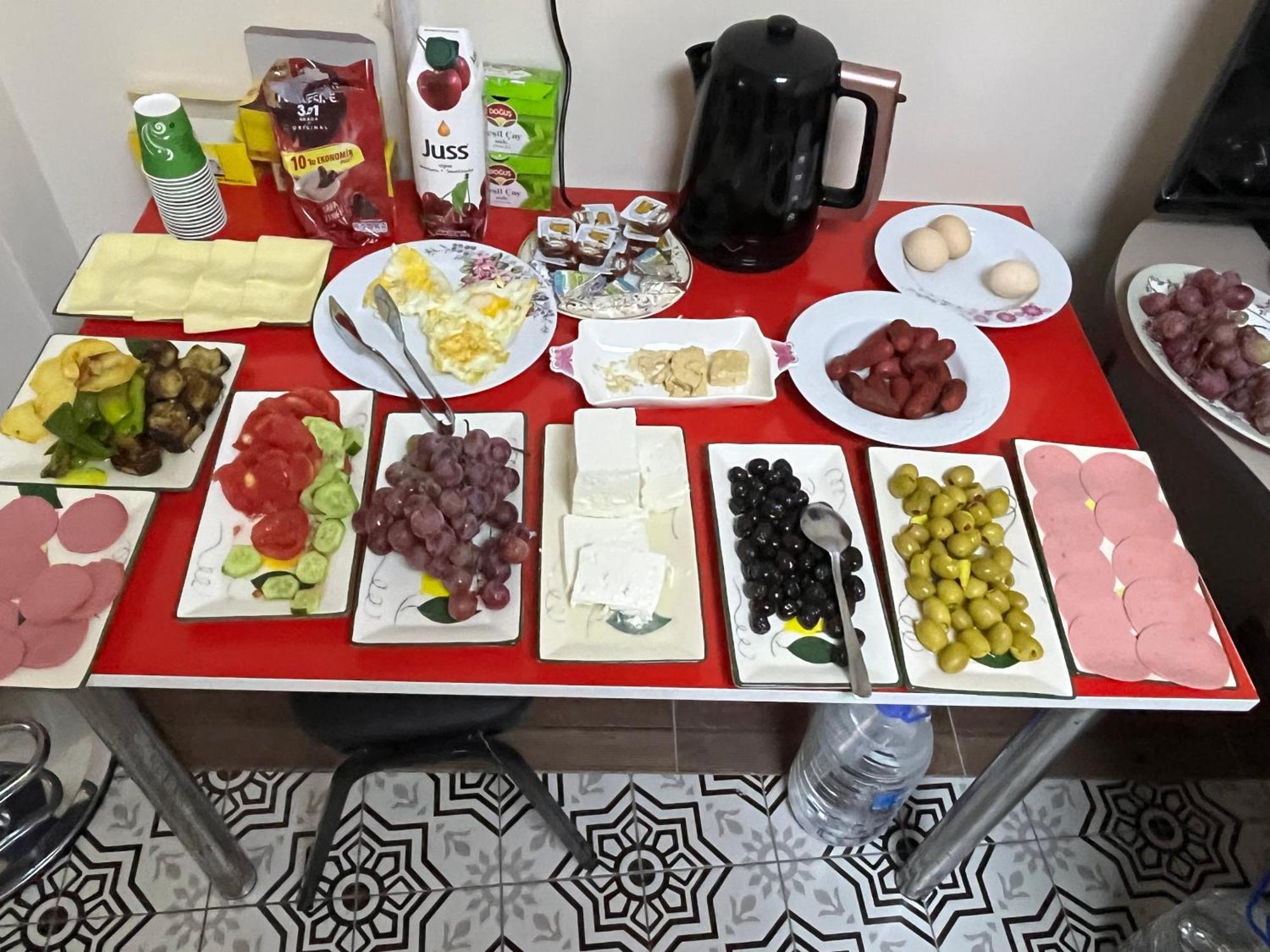 Tuerkmen Hotel Istanbul Bagian luar foto
